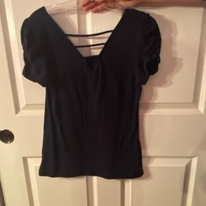 Black large strings on the back